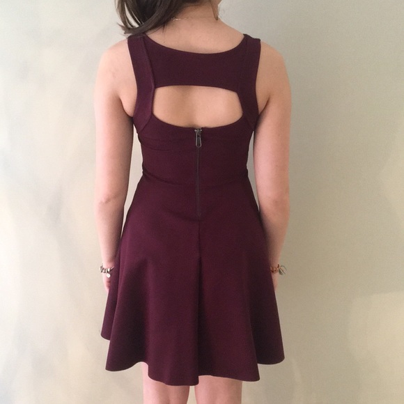 Burgundy dress - Picture 2 of 2